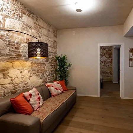 Apartment Romana *