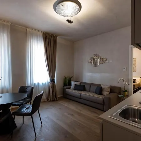 Romana Apartment