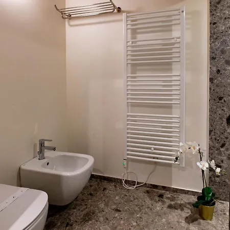 Romana アパート ヴェローナ