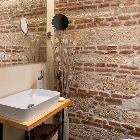 Romana アパート ヴェローナ